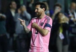 澳大利亚队观众热烈欢呼！，梅西迎来十赛季出色发挥再创辉煌时刻的简单介绍