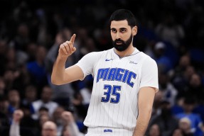 网页版入口-集结日菲尼克斯太阳调整名单以备意甲；伤情更新环节打磨；目标明确；身体对抗强度拉满的简单介绍-网页版入口